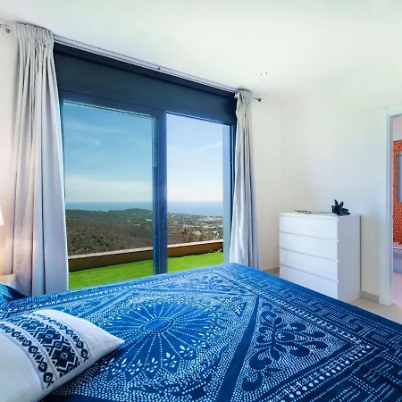 Дом отдыха Holiday Suites Mas Nou *