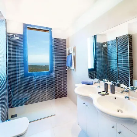 Holiday Suites Mas Nou *