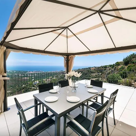 Holiday Suites Mas Nou Holiday home